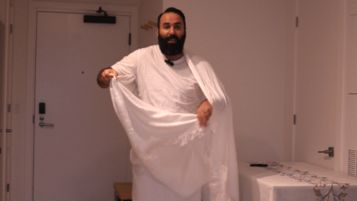 How to Wear the Ihram